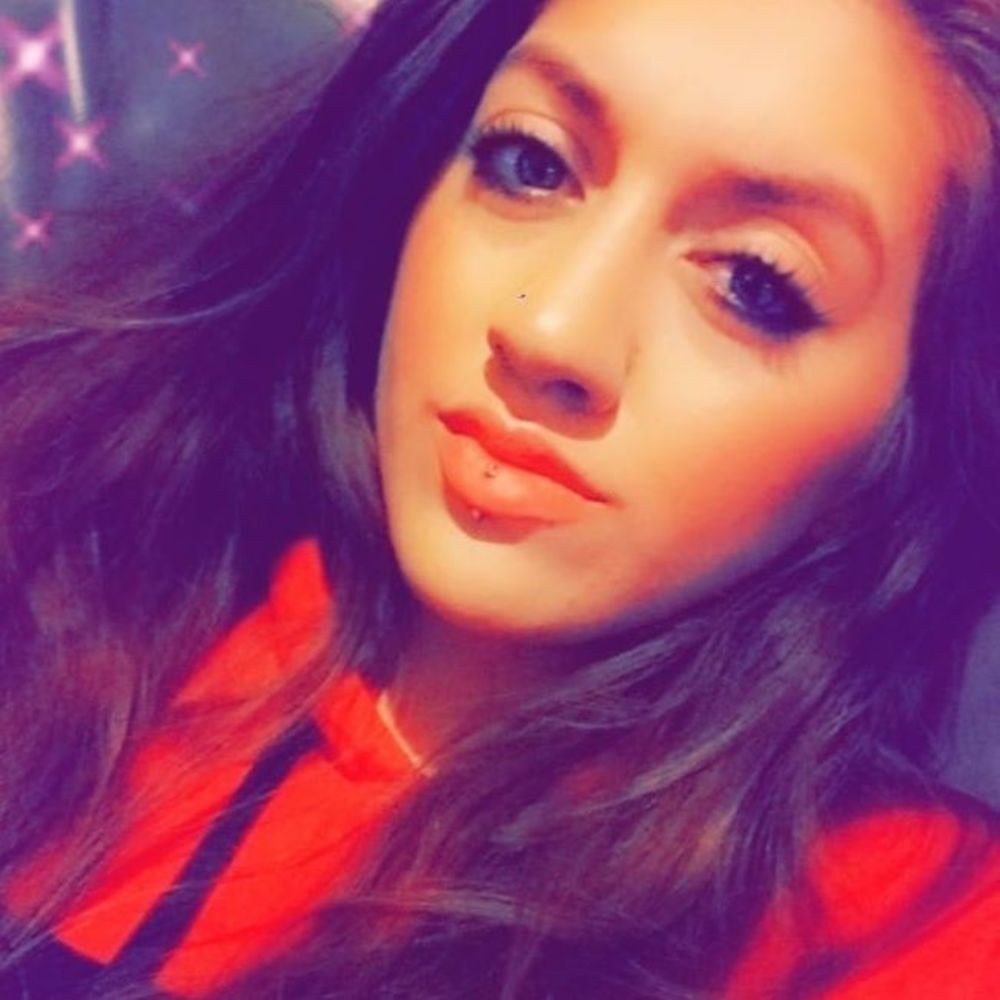 Meet your Posher, Iris